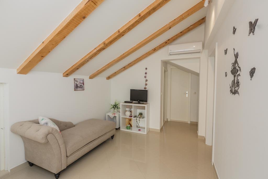 Apartments Rogulj Rogoznica  Oda fotoğraf